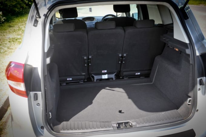 2025 Ford C-max