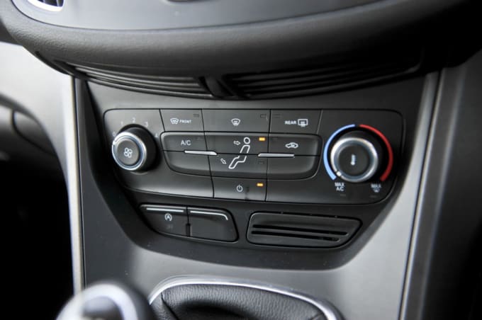 2025 Ford C-max