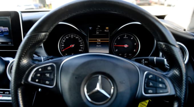 2025 Mercedes-benz C-class