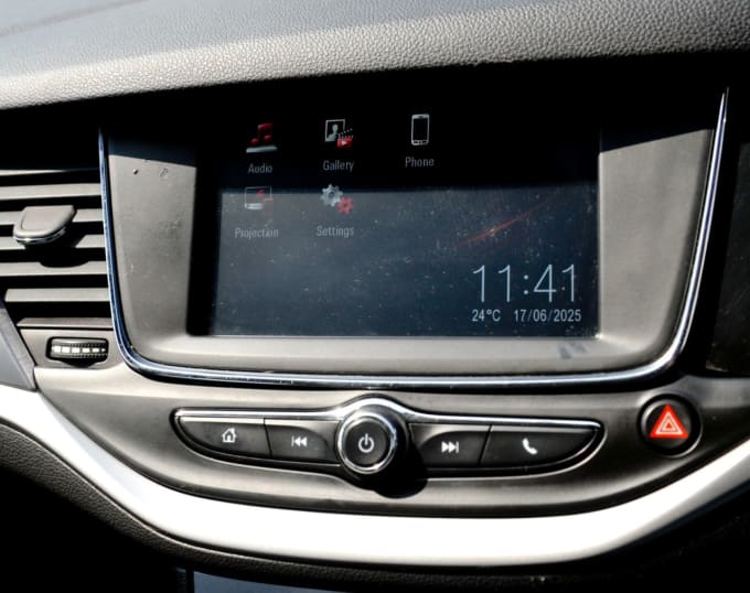 2025 Vauxhall Astra
