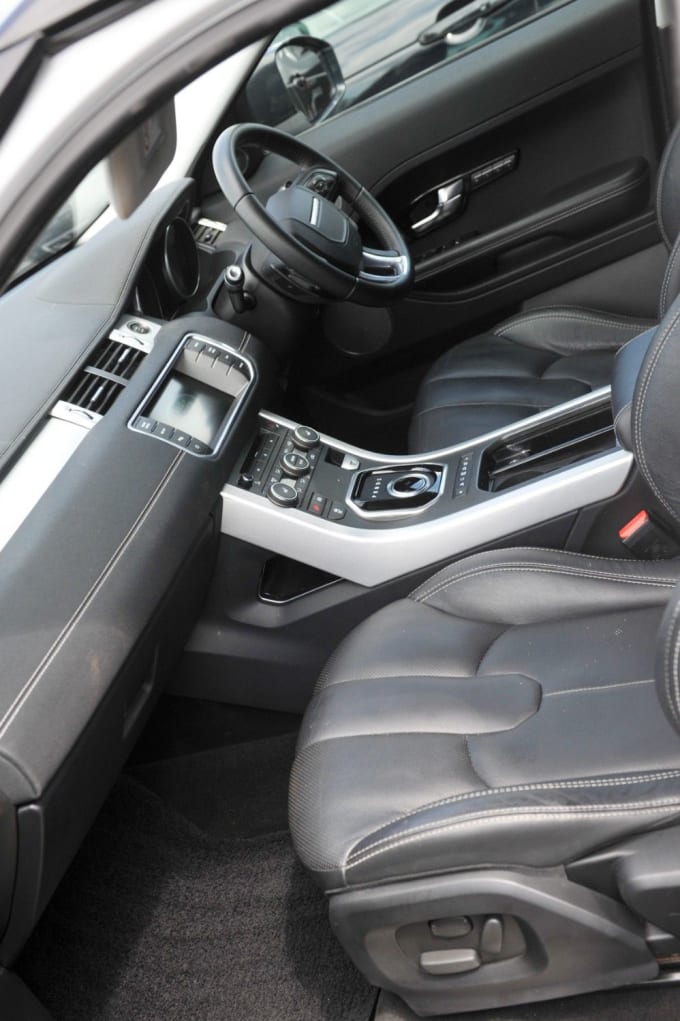 2025 Land Rover Range Rover Evoque