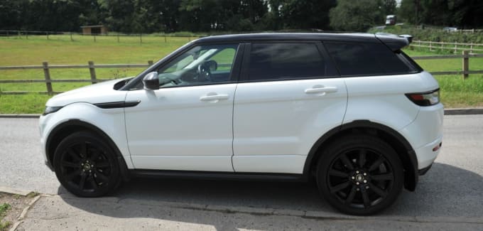 2025 Land Rover Range Rover Evoque