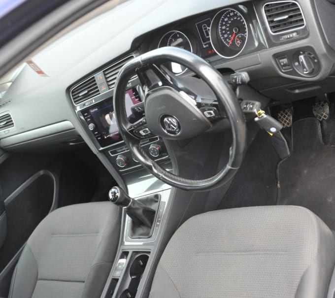 2025 Volkswagen Golf