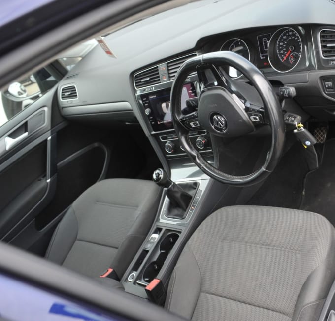 2025 Volkswagen Golf