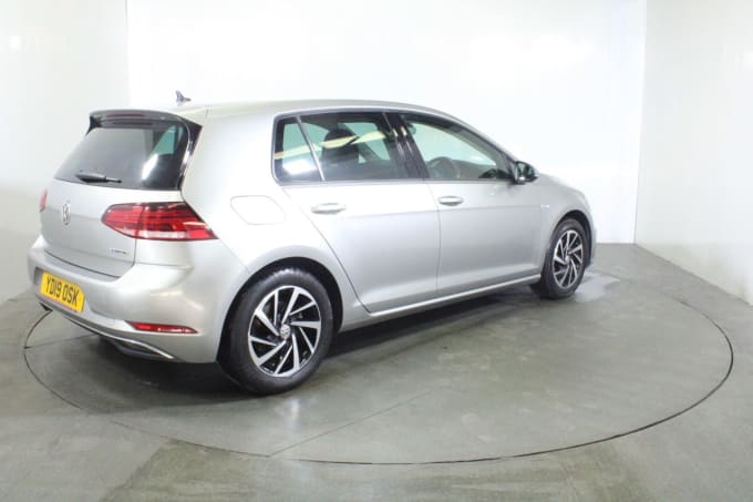 2024 Volkswagen Golf