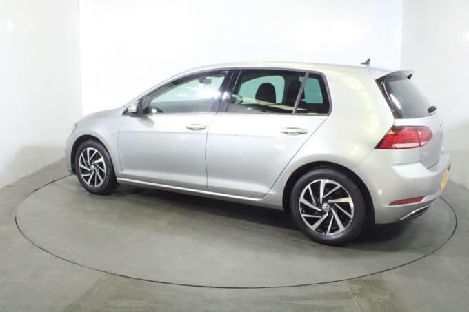 2024 Volkswagen Golf