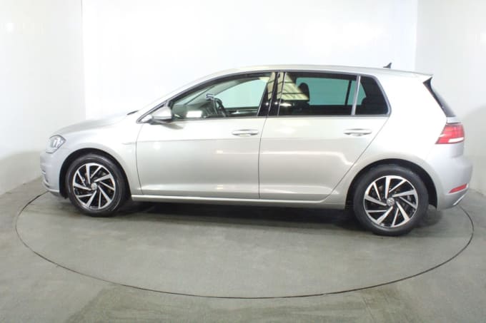 2024 Volkswagen Golf