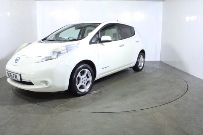 2025 Nissan Leaf