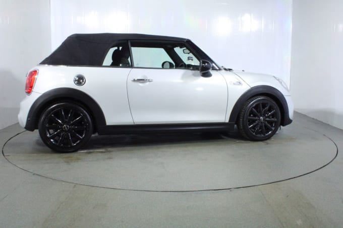 2025 Mini Convertible