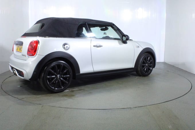 2025 Mini Convertible