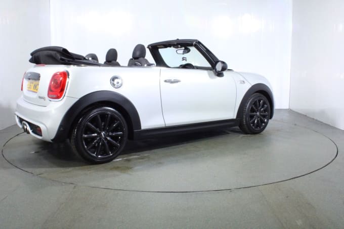 2025 Mini Convertible