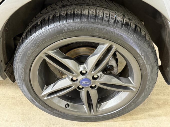 2025 Ford Kuga