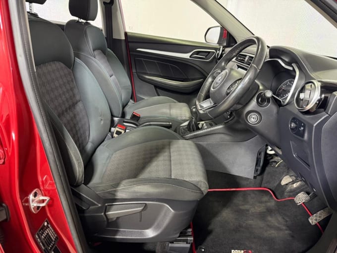 2025 Mg Mg Zs