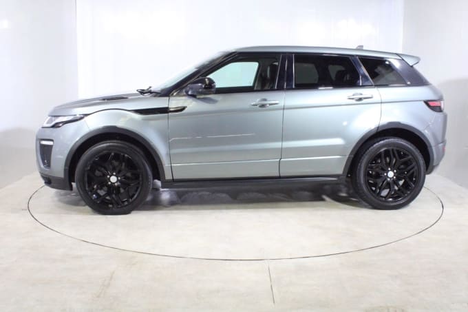 2025 Land Rover Range Rover Evoque