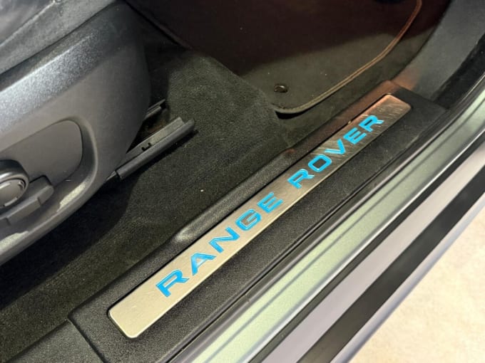 2025 Land Rover Range Rover Evoque
