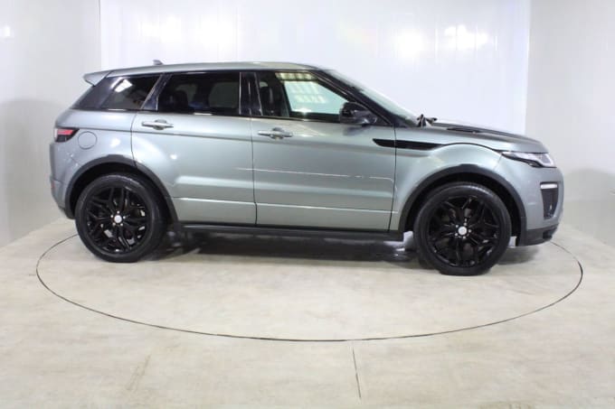 2025 Land Rover Range Rover Evoque