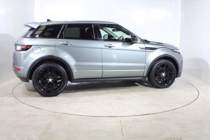 2025 Land Rover Range Rover Evoque