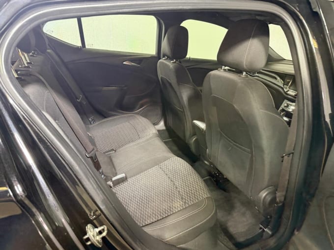2025 Vauxhall Astra