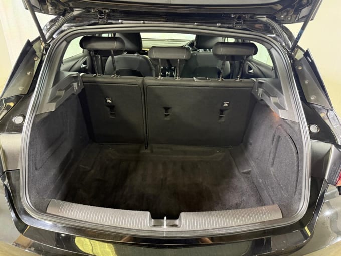 2025 Vauxhall Astra