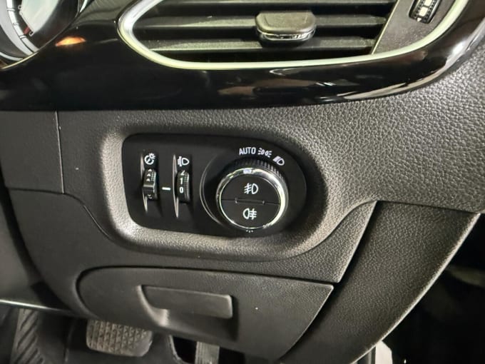 2025 Vauxhall Astra