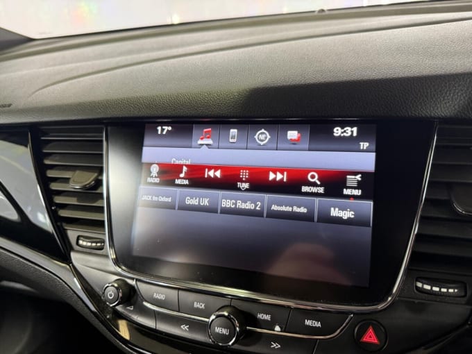 2025 Vauxhall Astra