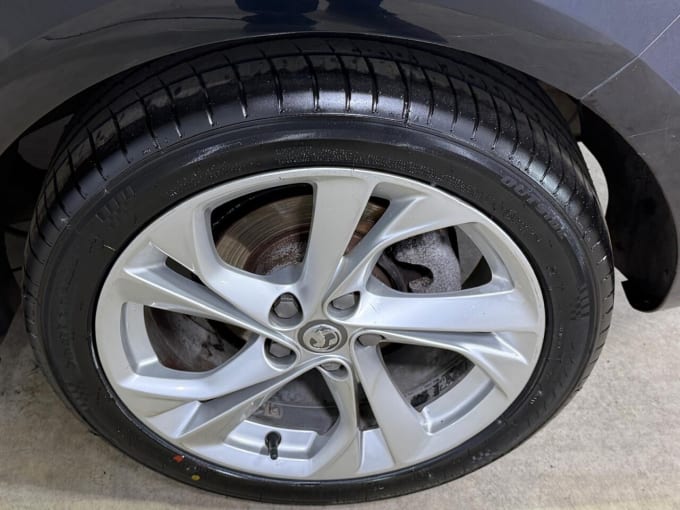2025 Vauxhall Astra