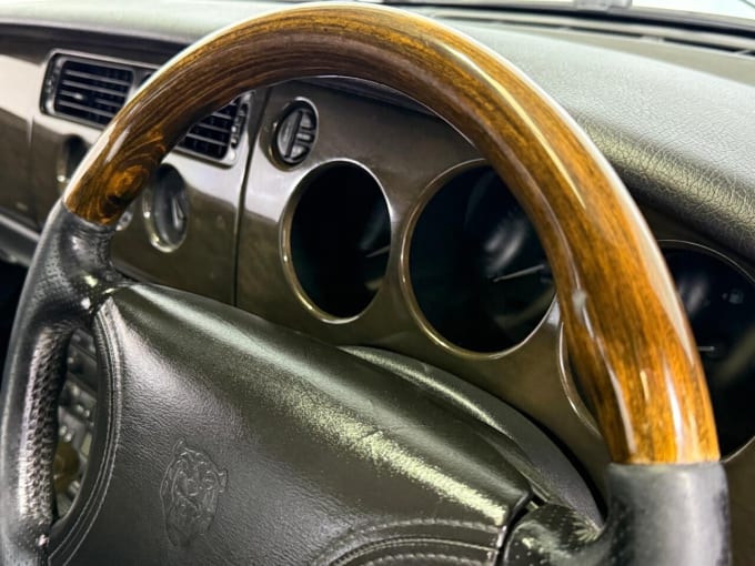 2025 Jaguar Xk8 Coupe