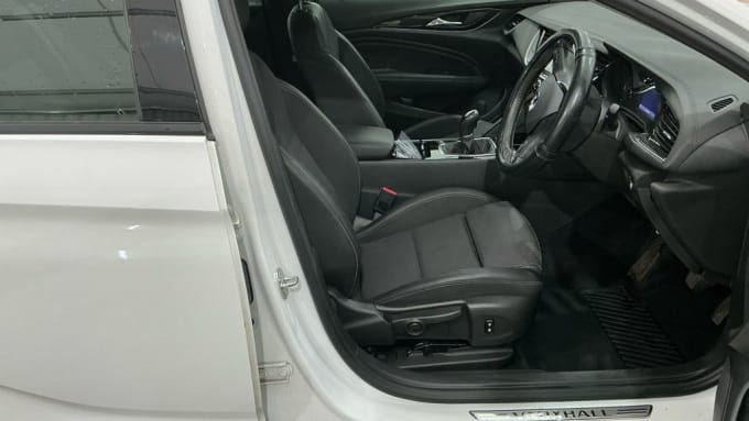 2025 Vauxhall Insignia