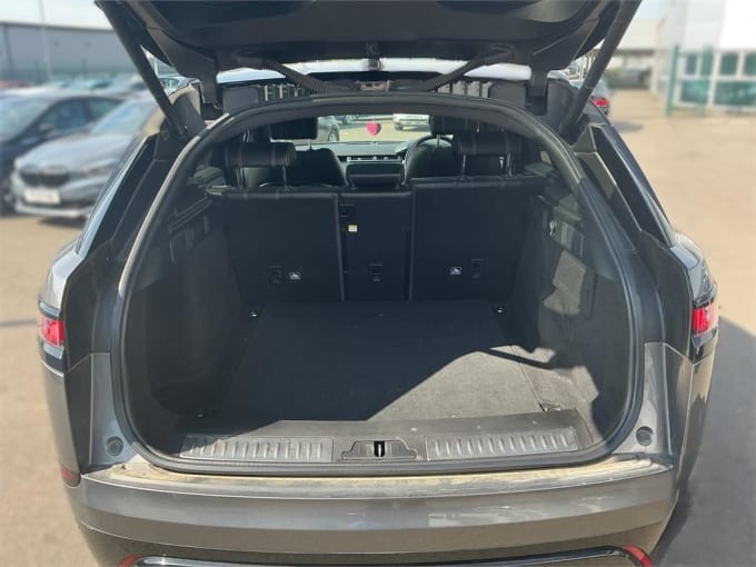 2025 Land Rover Range Rover Velar