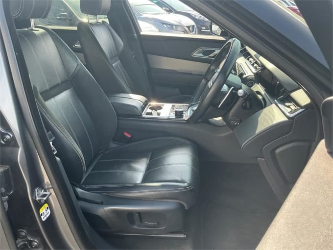 2025 Land Rover Range Rover Velar