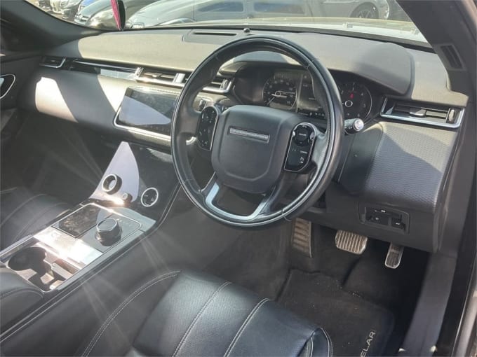 2025 Land Rover Range Rover Velar