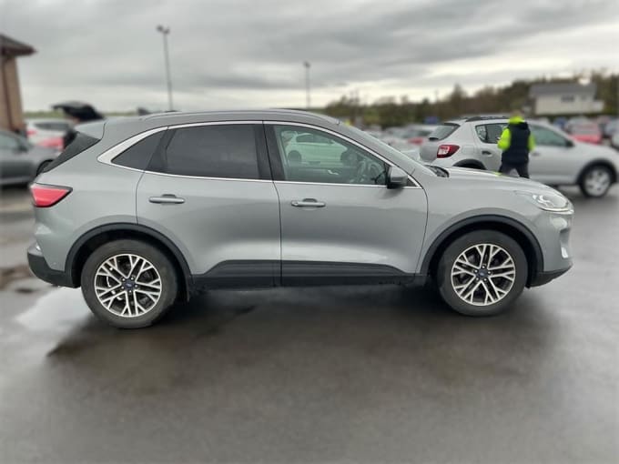 2025 Ford Kuga