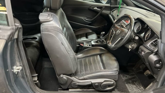 2025 Vauxhall Cascada