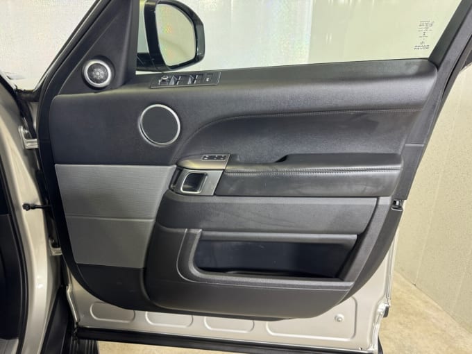 2025 Land Rover Range Rover Sport