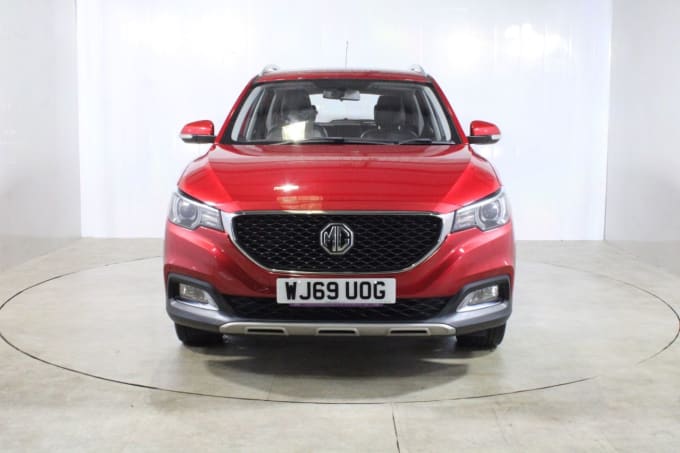 2025 Mg Mg Zs
