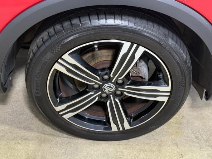 2025 Mg Mg Zs
