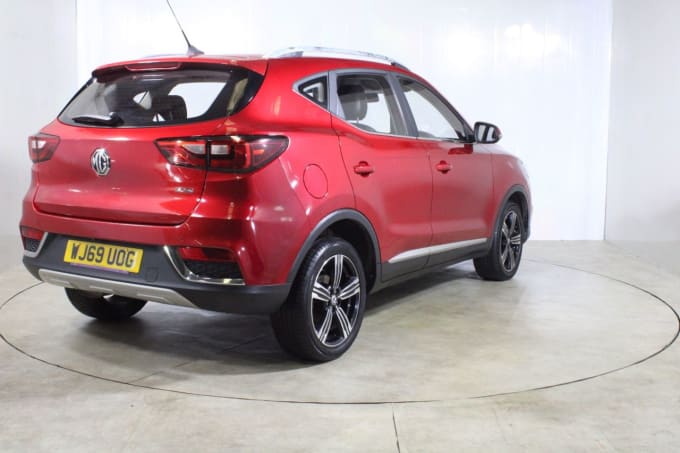 2025 Mg Mg Zs