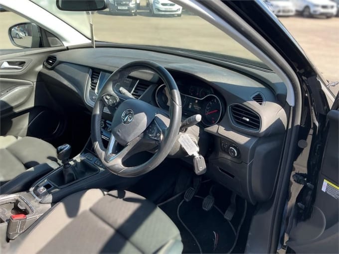 2025 Vauxhall Grandland X