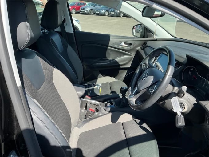2025 Vauxhall Grandland X