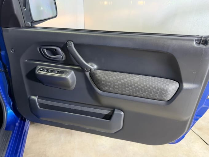 2005 Suzuki Jimny
