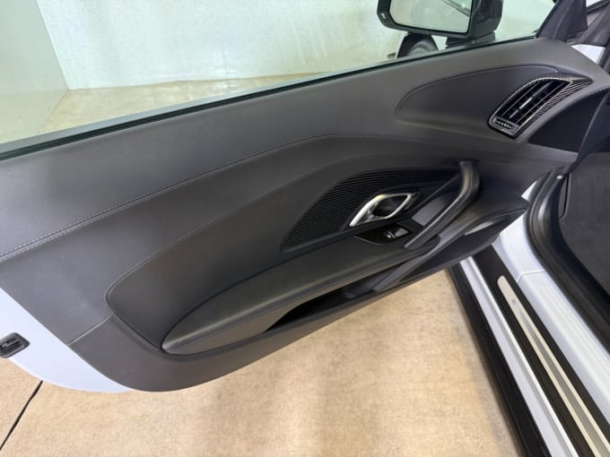 2025 Audi R8