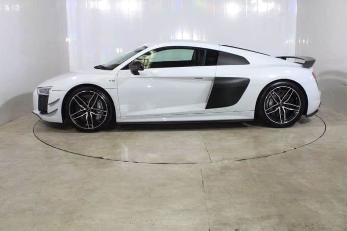 2025 Audi R8