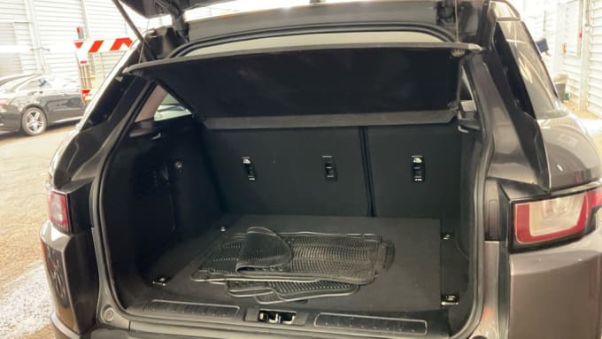 2025 Land Rover Range Rover Evoque