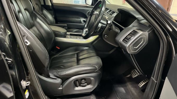 2025 Land Rover Range Rover Sport