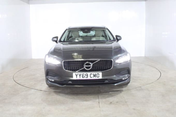 2025 Volvo V90