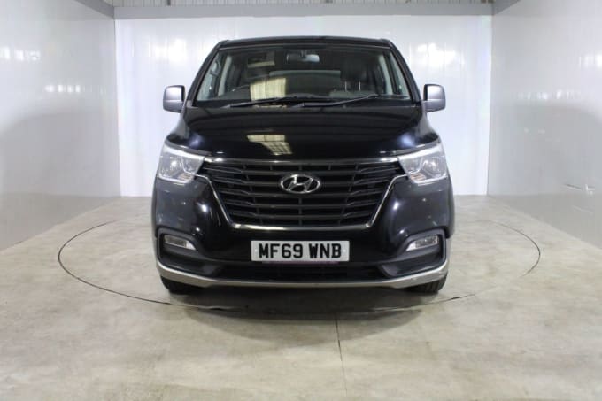 2025 Hyundai I800