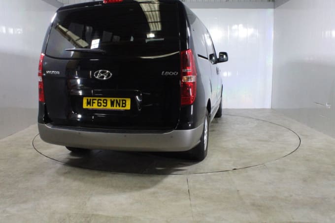 2025 Hyundai I800