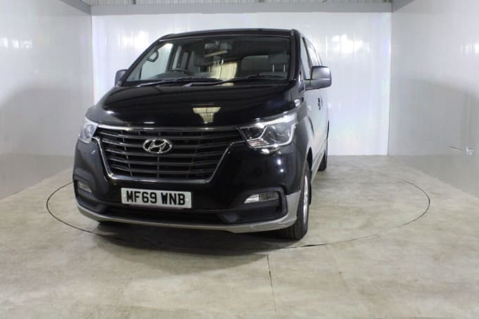 2025 Hyundai I800