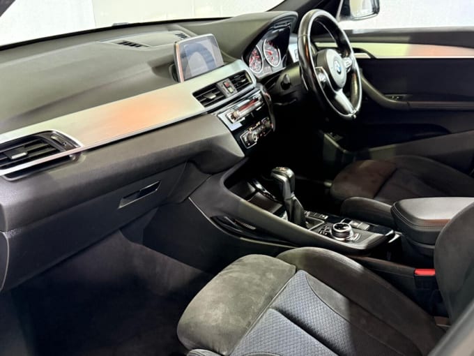 2025 BMW X1