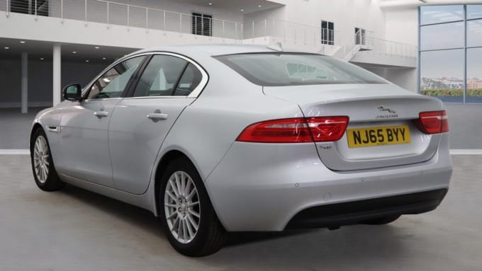 2025 Jaguar Xe